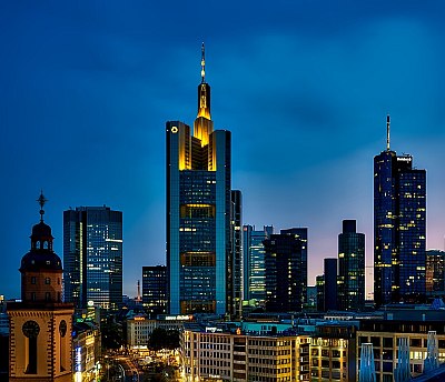 Wunschkennzeichen F für Frankfurt Main online reservieren