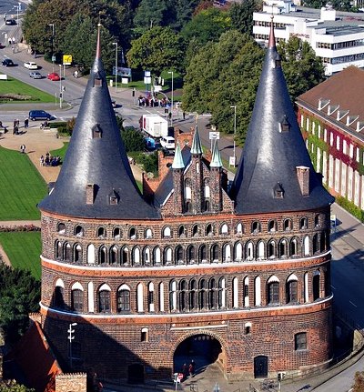 Was kostet die Reservierung eines Wunschkennzeichens HL für Lübeck?
