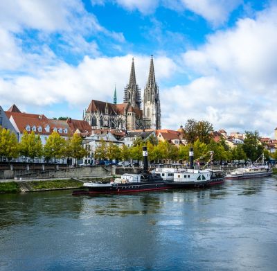 Wunschkennzeichen R für Stadt Regensburg online reservieren